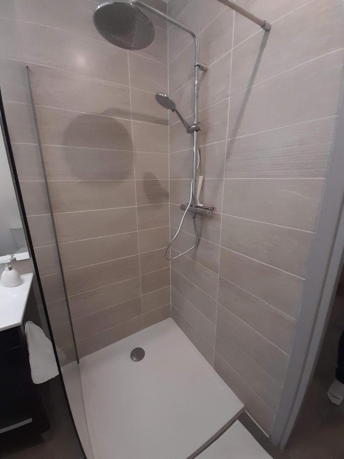 T2 Spacieux Et Confortable Mulhouse Exterior foto